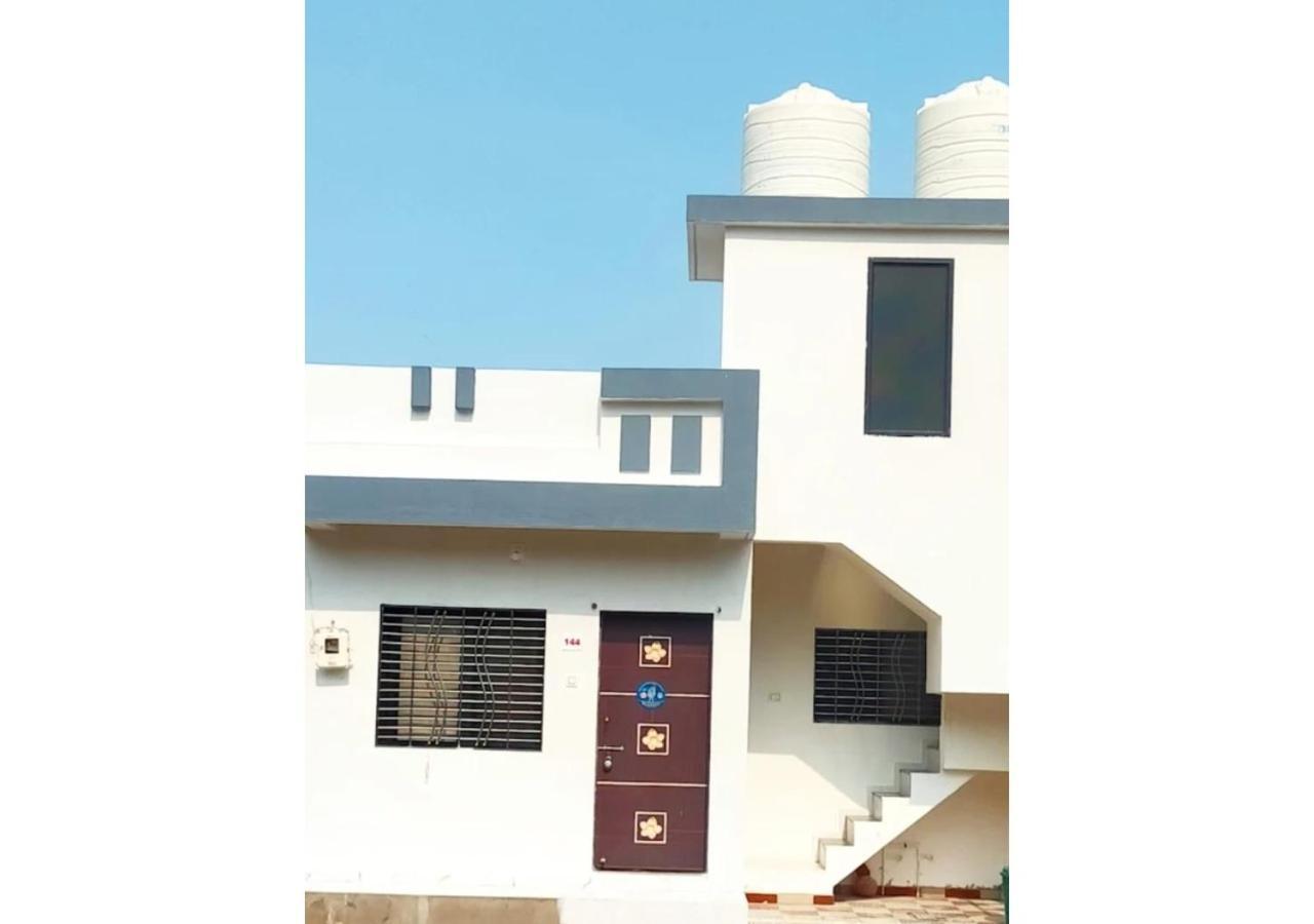 Shiv Shakti Homestay Kevadia エクステリア 写真